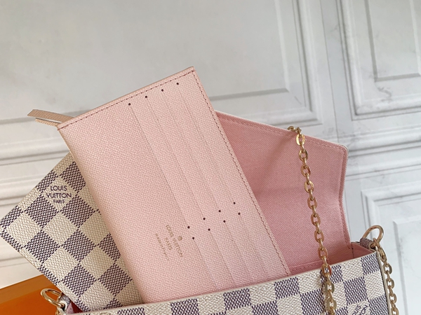 LVコピーウォレット背面デザイン